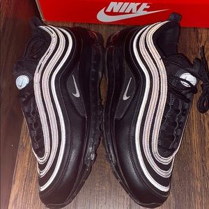 Nike air max 97 size 10 (good condition)